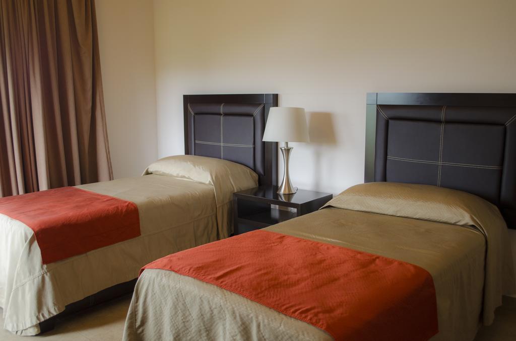 Villaseca Hotel Spa Golf レオン エクステリア 写真
