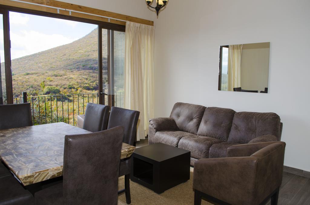 Villaseca Hotel Spa Golf レオン エクステリア 写真